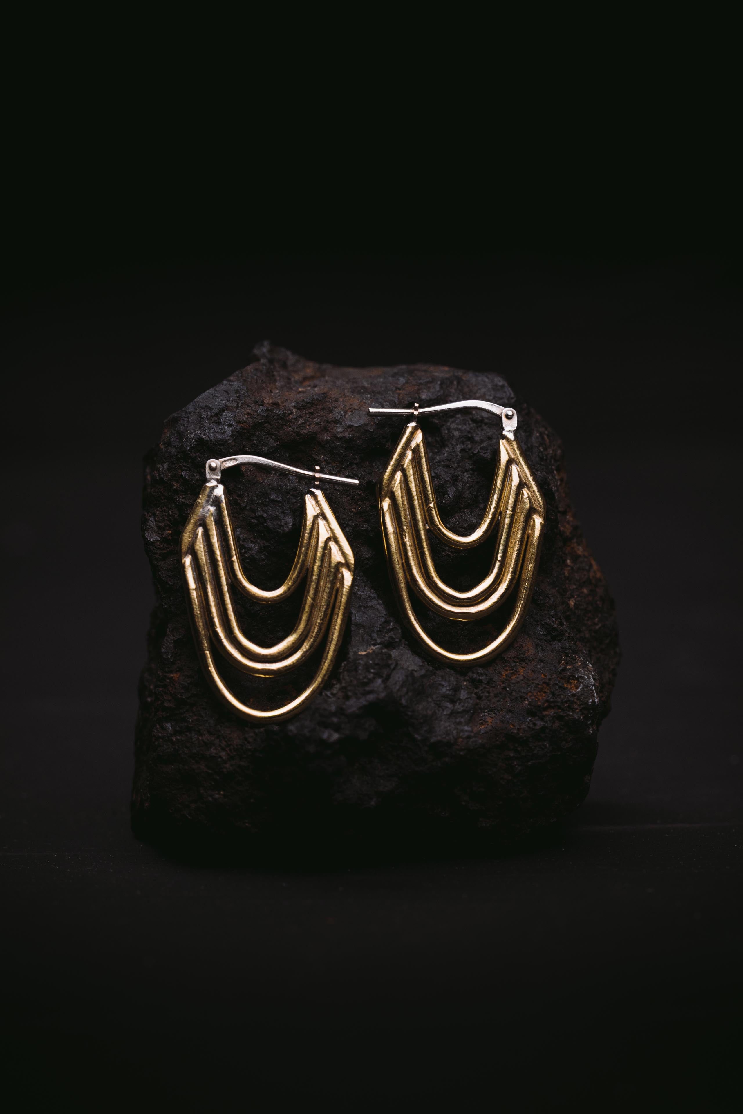 Anneaux d'oreilles Espace - Bijou léger et confortable