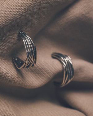 
                  
                    Charger l&amp;#39;image dans la galerie, Boucles d&amp;#39;oreilles Niagara
                  
                